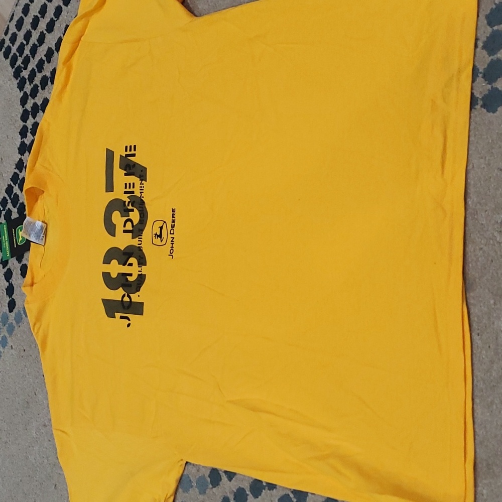 Men's size XL John Deere shirt new with tags